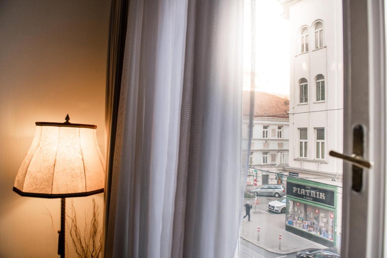 Hotel-Pension Dormium Вена Экстерьер фото
