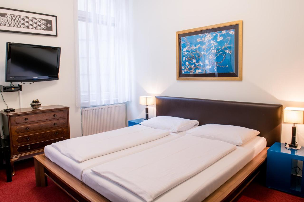 Hotel-Pension Dormium Вена Экстерьер фото