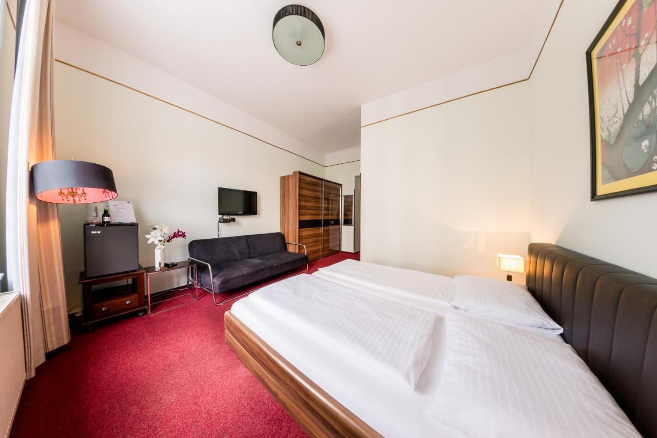 Hotel-Pension Dormium Вена Экстерьер фото