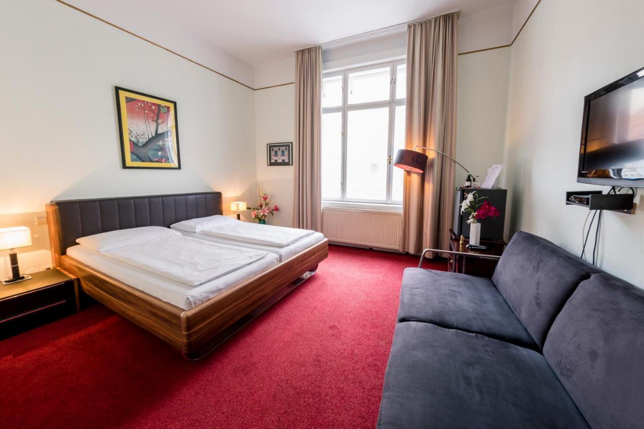 Hotel-Pension Dormium Вена Экстерьер фото